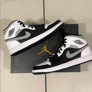 NEW Nike Air Jordan 1 Mid White Shadow